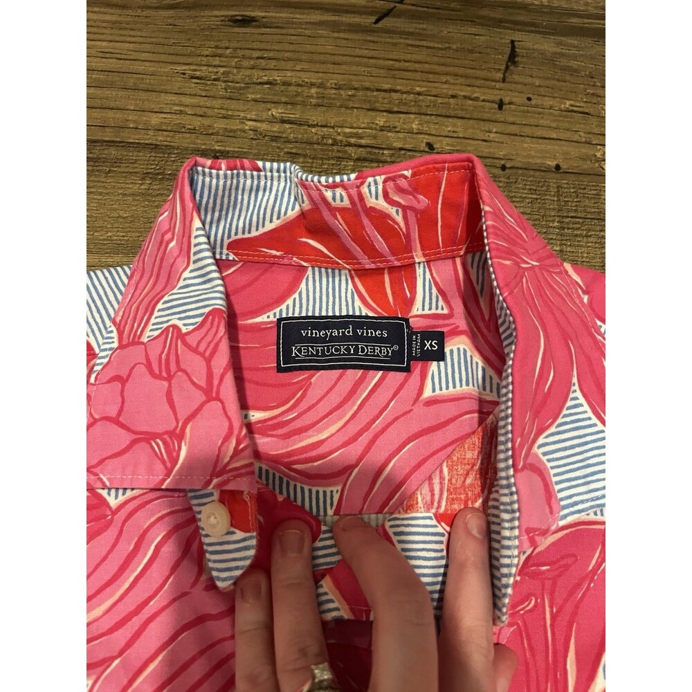 Vineyard Vines Kentucky Derby short-sleeved button-down shirt- XS - Picture 7 of 14